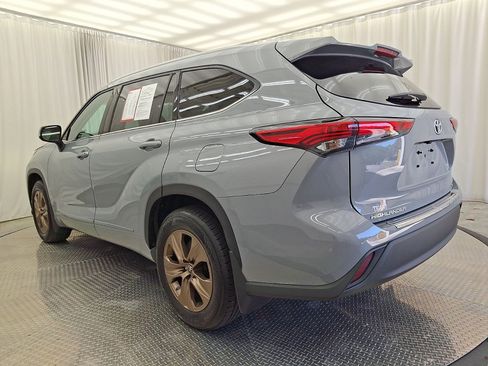 Certified 2022 Toyota Highlander Bronze Edition AWD/4WD image 26