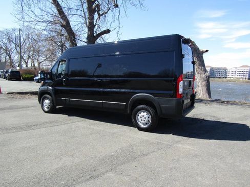 Used 2023 RAM ProMaster 2500 image 5