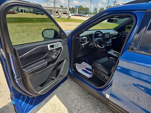 Used 2022 Ford Explorer ST w/ ST Street Pack AWD/4WD image 20