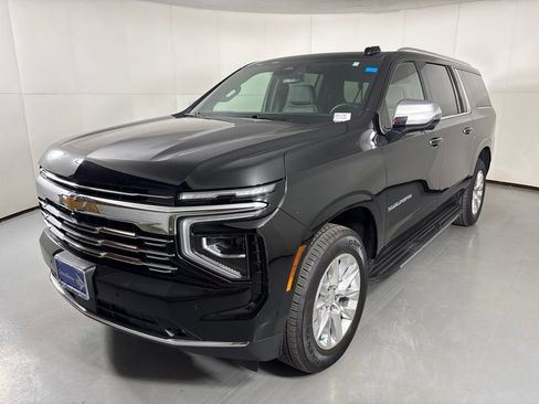 Certified 2025 Chevrolet Suburban Premier AWD/4WD image 5
