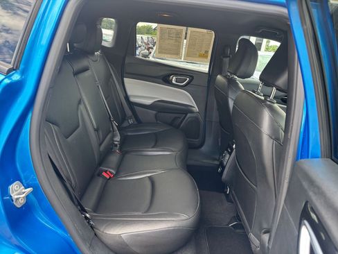 Used 2025 Jeep Compass Limited AWD/4WD image 27