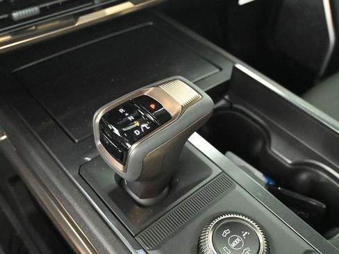 New 2025 GMC Hummer EV 2X w/ LPO, Dark Essentials Package image 23