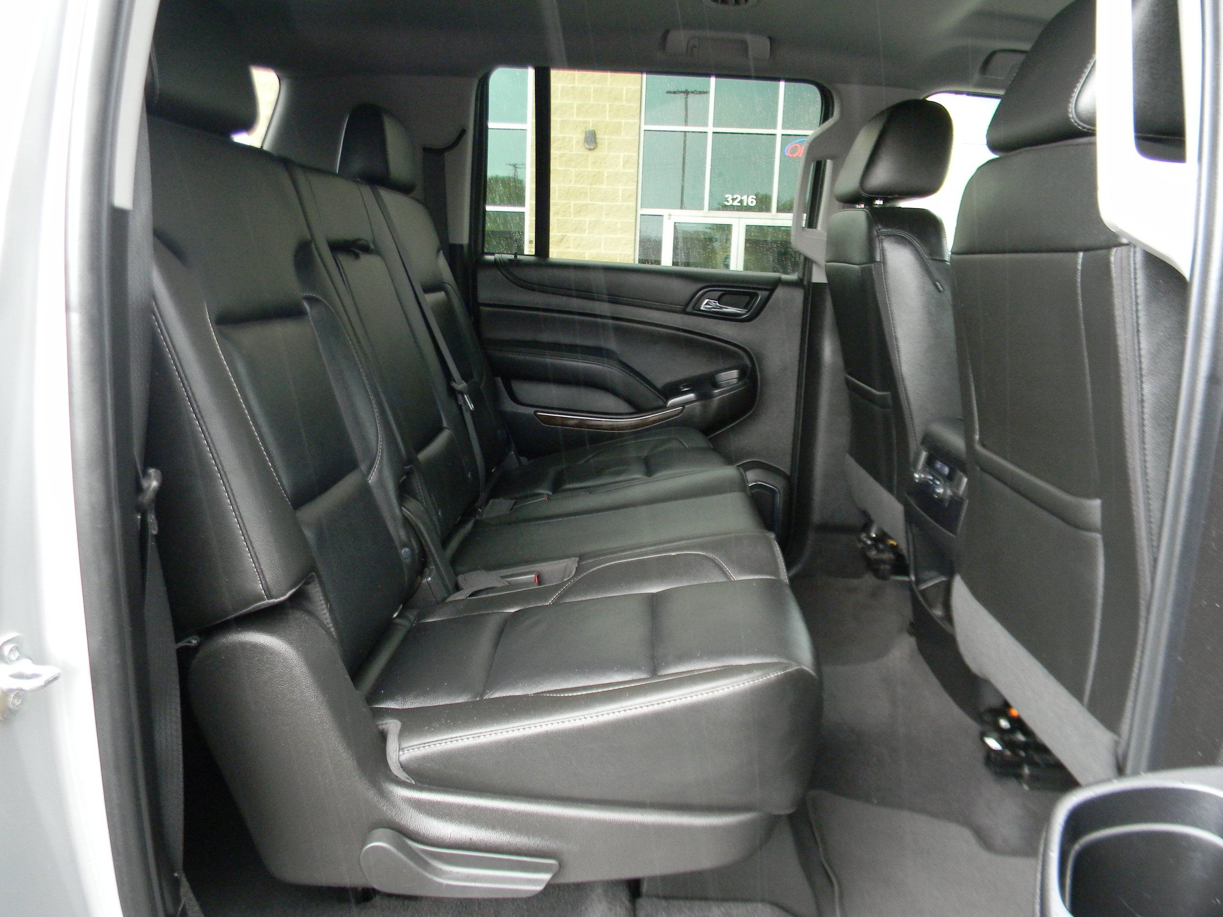 Used 2019 Chevrolet Suburban LT AWD/4WD image 6