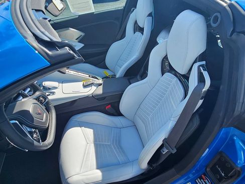 Used 2025 Chevrolet Corvette Stingray Preferred Cpe w/ Battery Protection Package RWD image 11