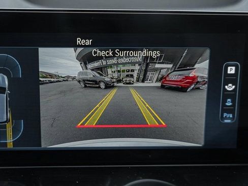 Certified 2025 Mercedes-Benz GLB 250 4MATIC image 40