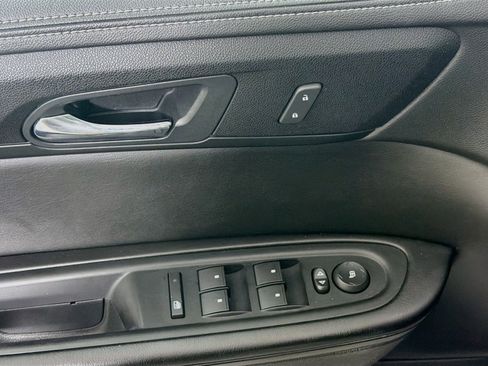 Used 2017 Chevrolet Traverse LT w/ Style and Technology Package FWD image 15