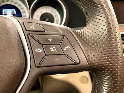 Used 2014 Mercedes-Benz C 300 4MATIC Sedan image 23