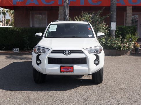 Used 2022 Toyota 4Runner SR5 image 3