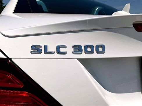 Used 2019 Mercedes-Benz SLC 300 image 10