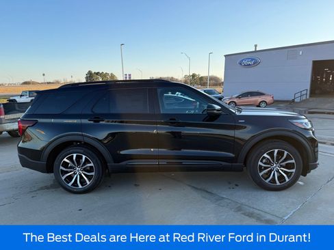 New 2026 Ford Explorer ST-Line RWD image 4
