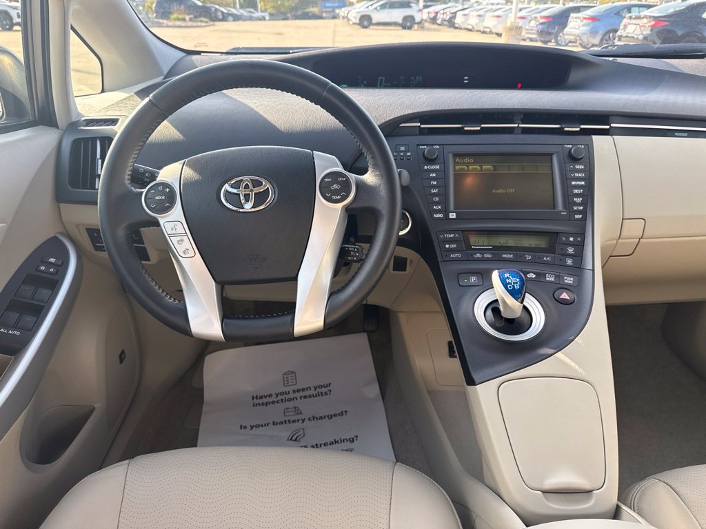 Used 2010 Toyota Prius Four w/ Solar Roof Pkg FWD image 11