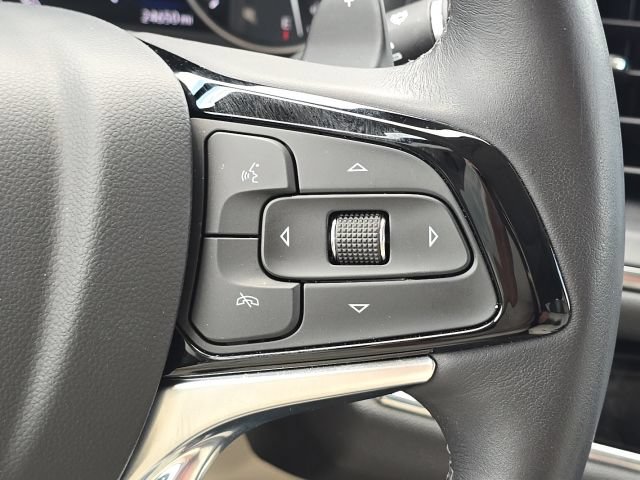 Used 2023 Buick Enclave Avenir w/ Avenir Technology Package FWD image 43