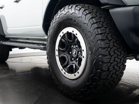 Used 2022 Ford Bronco Outer Banks w/ Sasquatch Package AWD/4WD image 22