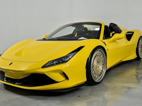 Used 2021 Ferrari F8 Tributo RWD image 6