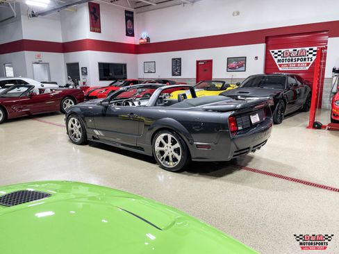 Used 2007 Ford Mustang GT RWD image 42