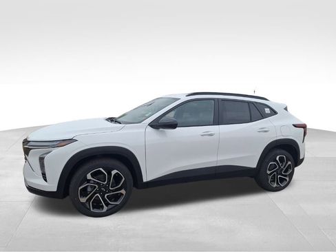 New 2026 Chevrolet Trax RS w/ Sunroof Package image 14