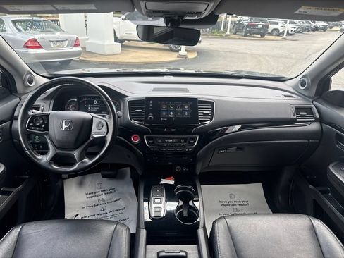 Used 2019 Honda Pilot Touring image 17