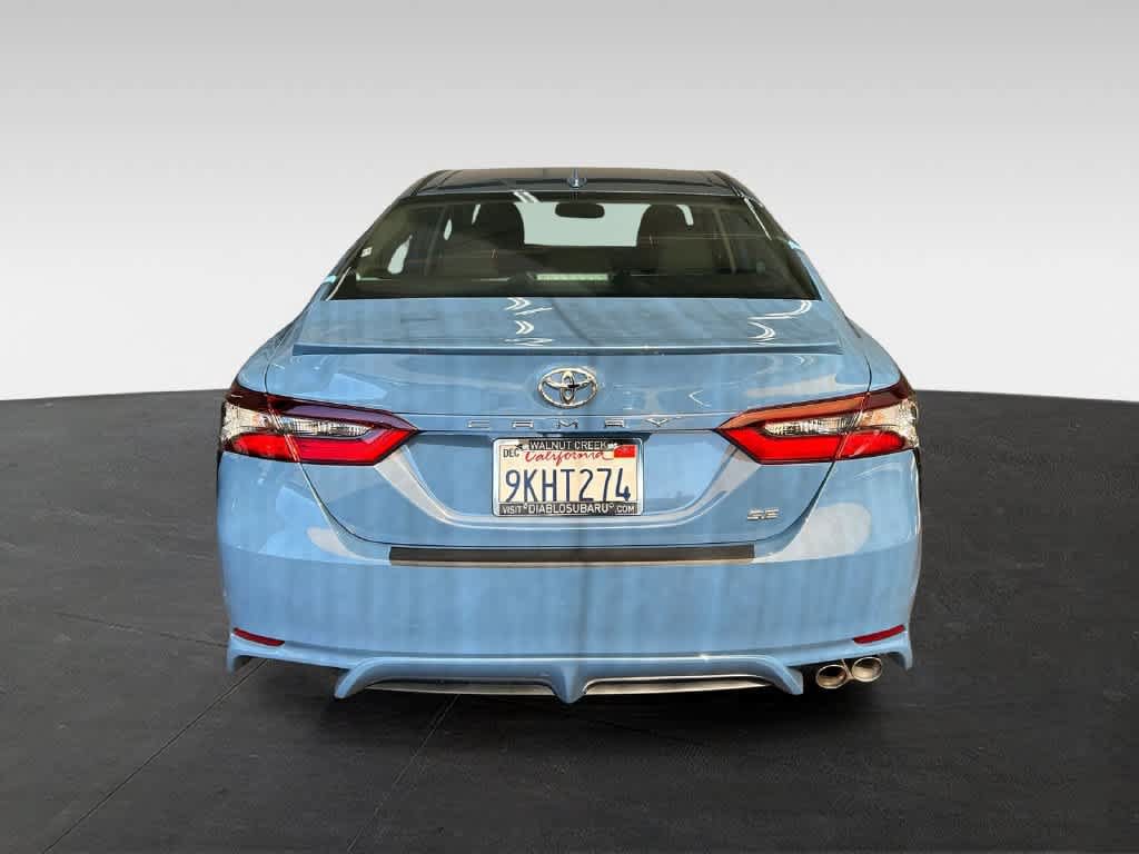 Used 2024 Toyota Camry SE w/ Convenience Package FWD image 5