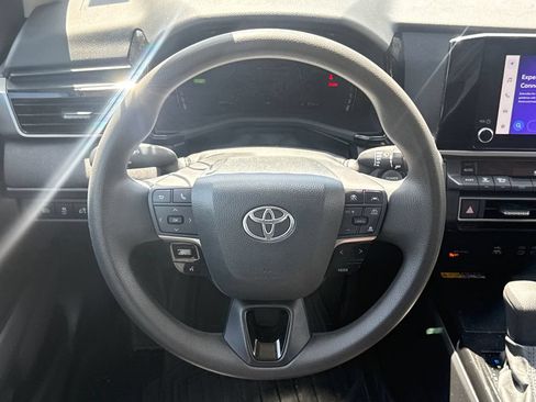 Used 2025 Toyota Camry LE FWD image 14