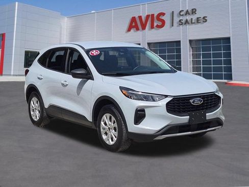 Used 2025 Ford Escape Active AWD/4WD image 3