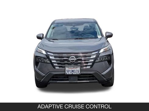 Certified 2024 Nissan Rogue SV FWD image 4