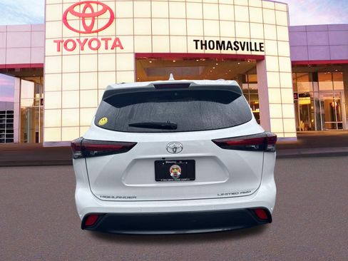 New 2026 Toyota Highlander Limited AWD/4WD image 6
