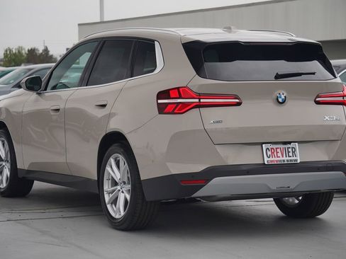 Used 2025 BMW X3 xDrive30i w/ Premium Package image 7