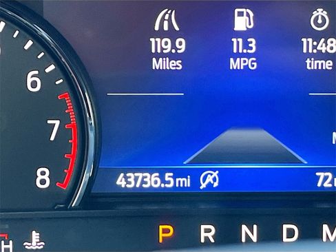 Used 2020 Ford Explorer XLT w/ Class III Trailer Tow Package image 12