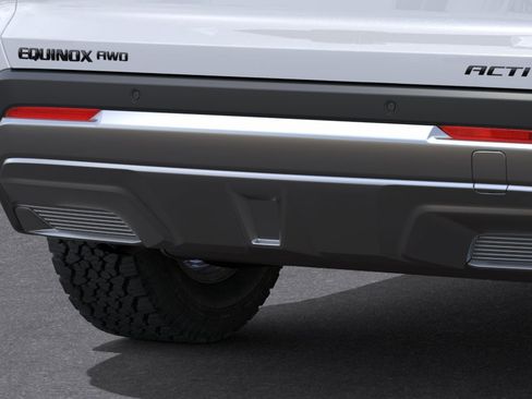 New 2026 Chevrolet Equinox ACTIV AWD/4WD image 16