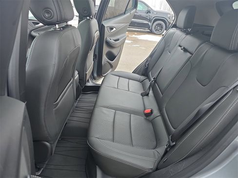 Used 2023 Buick Encore GX Essence w/ Experience Buick Package image 14