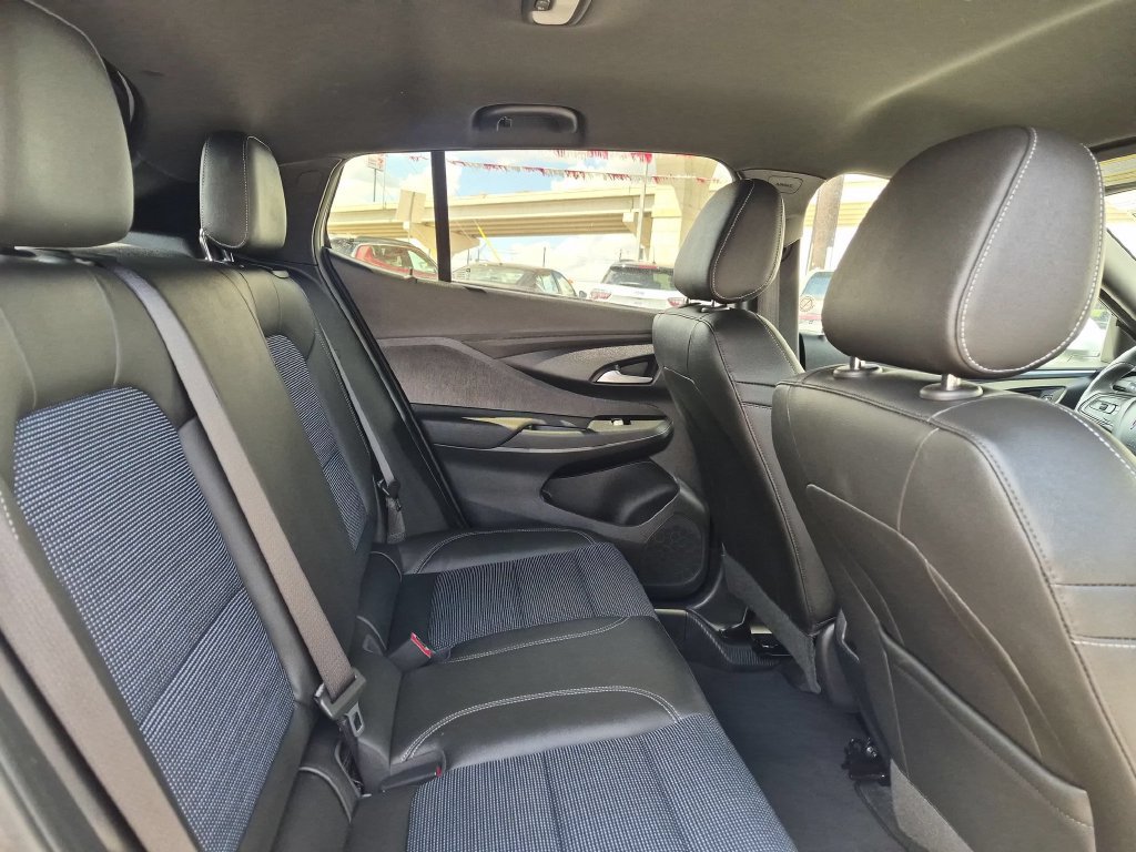 Used 2026 Buick Envista Preferred FWD image 27