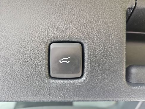 Used 2024 Ford Escape ST-Line Elite w/ Premium Technology Package AWD/4WD image 22