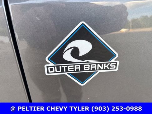 Used 2024 Ford Bronco Outer Banks image 9