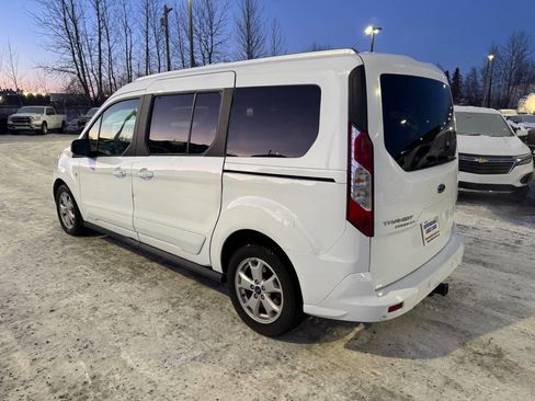 Used 2018 Ford Transit Connect XLT image 3