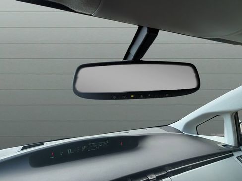 Used 2012 Toyota Prius Four w/ Deluxe Solar Roof Pkg FWD image 21