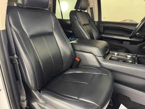 Used 2024 Ford Expedition Max XLT AWD/4WD image 37