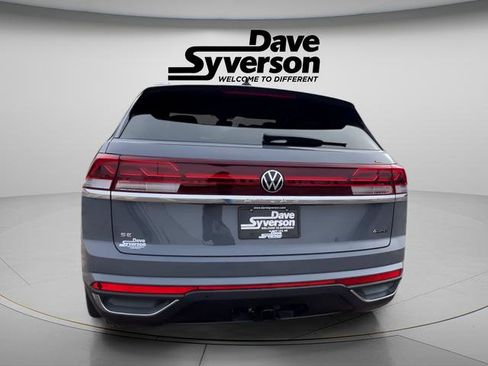 New 2026 Volkswagen Atlas Cross Sport SE AWD/4WD image 4