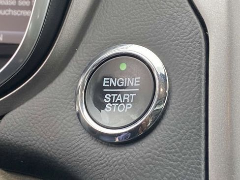 Used 2020 Ford Fusion SEL image 31