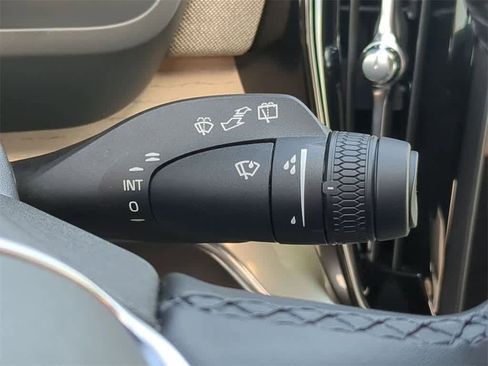 Used 2026 Volvo XC90 B6 Plus w/ Protection Package image 24