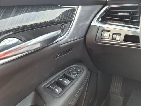 Used 2024 Cadillac XT6 Premium Luxury w/ LPO, Floor Liner Package AWD/4WD image 17