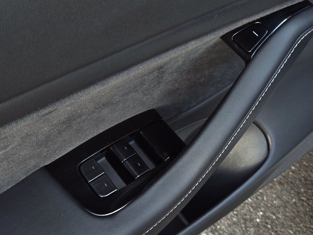 Used 2018 Tesla Model 3 Long Range RWD image 12