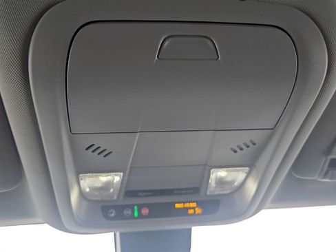 Used 2024 Chevrolet Equinox LT image 24