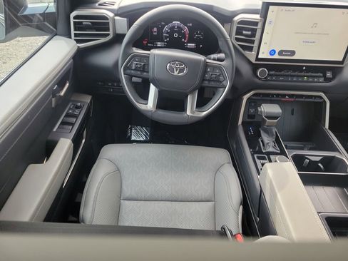 Used 2025 Toyota Tundra Limited image 14