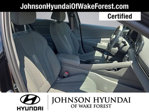 Certified 2025 Hyundai Elantra Sport FWD image 18
