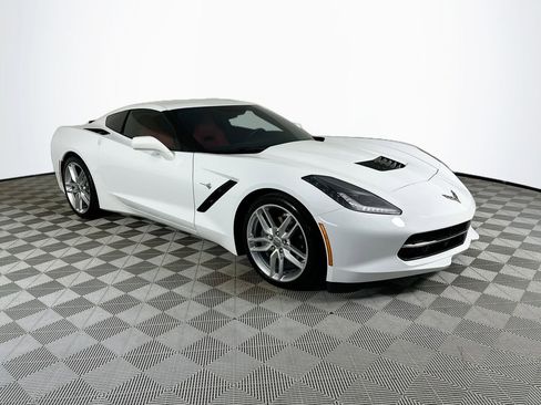 Used 2019 Chevrolet Corvette Stingray Coupe w/ 1LT RWD image 1