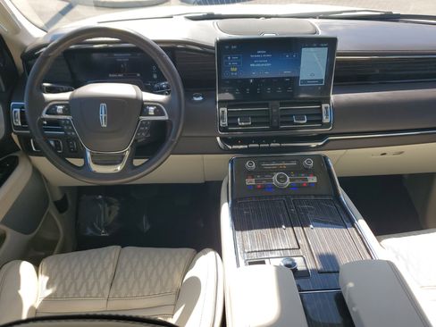 Used 2024 Lincoln Navigator Black Label image 17