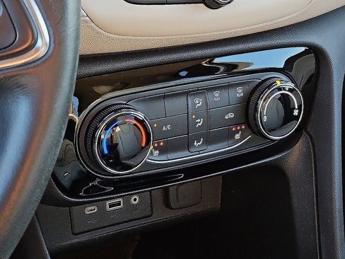 Used 2023 Buick Encore GX Preferred w/ Cold Weather Comfort Package FWD image 15