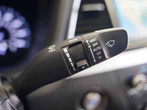 Used 2018 Genesis G80 3.3T Sport RWD image 15