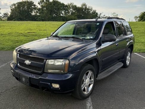 Used 2008 Chevrolet TrailBlazer LT AWD/4WD image 3