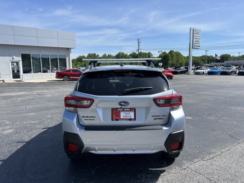 Used 2022 Subaru Crosstrek 2.5i Sport w/ Moonroof Package AWD/4WD image 7